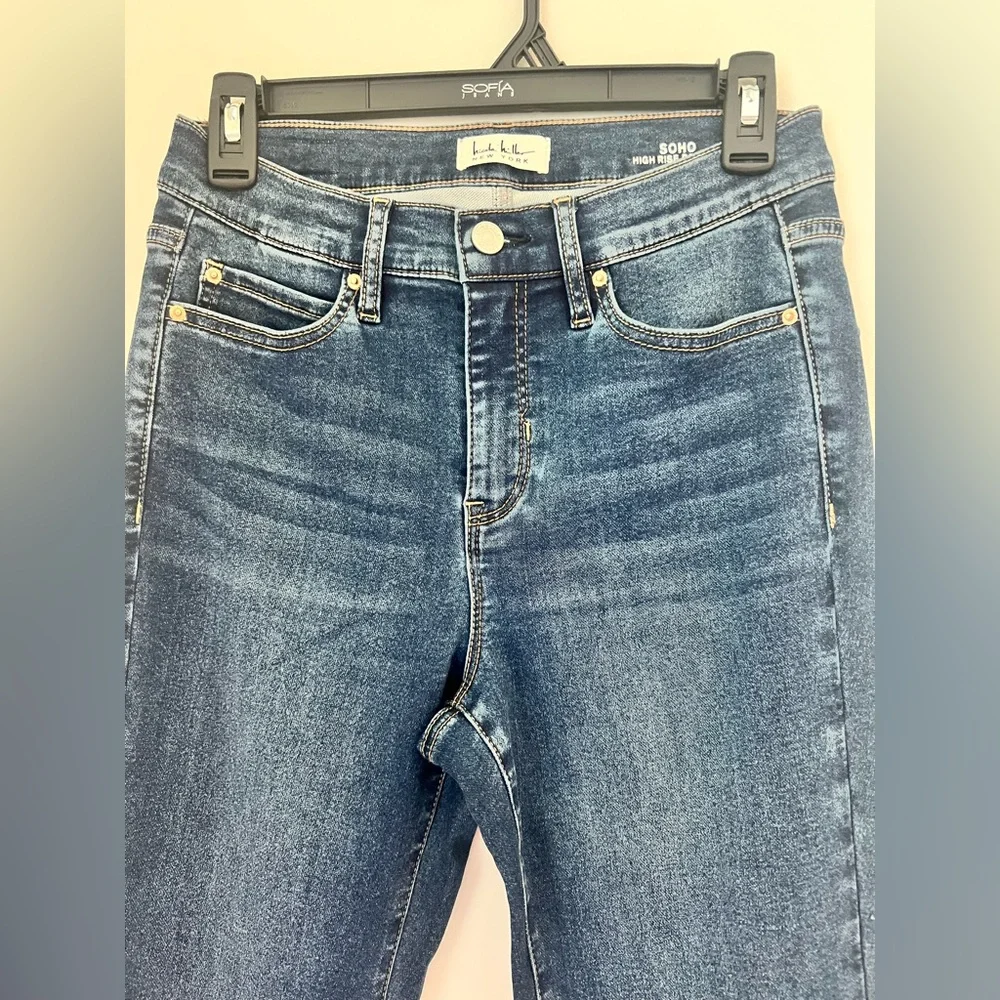 Sold - Picture 6 of 9